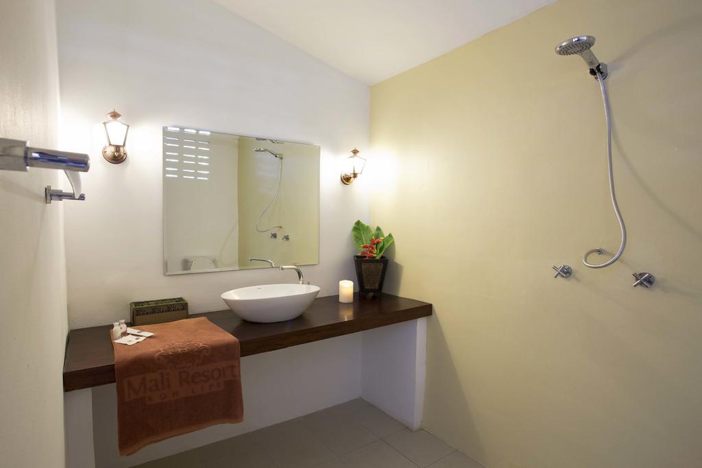 Mali Resort Pattaya Beach Koh Lipe Dış mekan fotoğraf