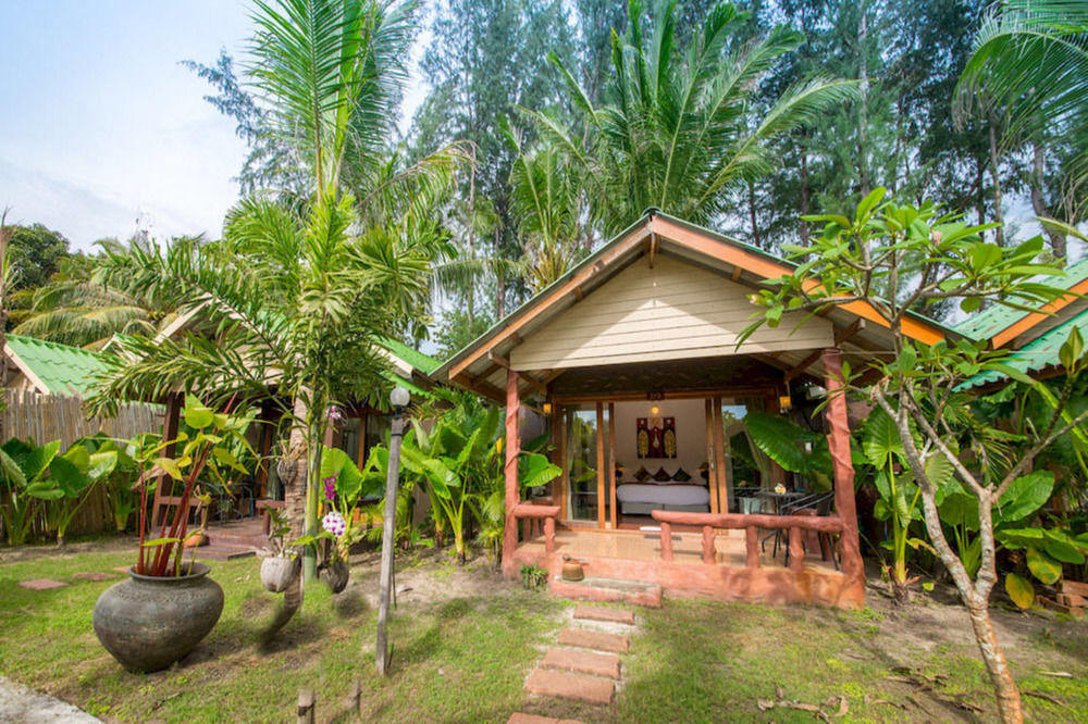 Mali Resort Pattaya Beach Koh Lipe Dış mekan fotoğraf